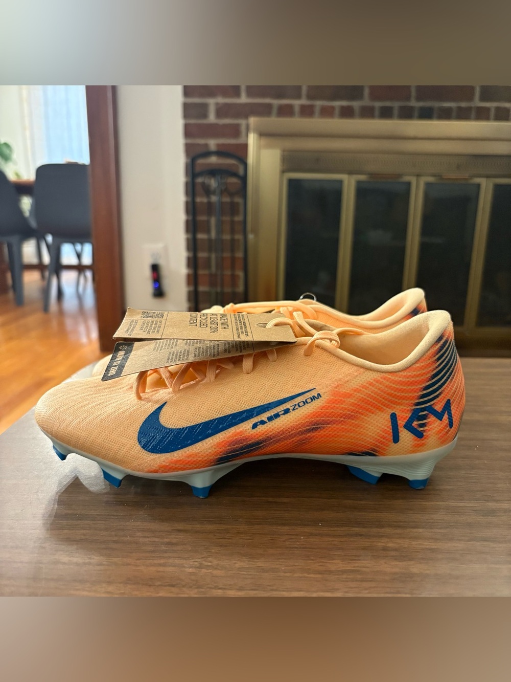 Brand new never worn!  Men’s Nike Zoom Mercurial Vapor 16 Academy.  Size 6.5